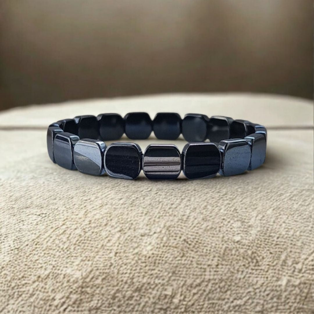 Güç ve İhtişam Hematit Bilekliği - Enerjinizi Yenileyin!