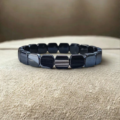 Güç ve İhtişam Hematit Bilekliği - Enerjinizi Yenileyin!